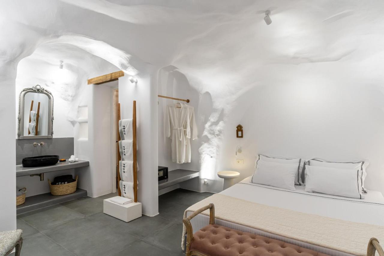 Villa Numa Santorini à Fira  Extérieur photo
