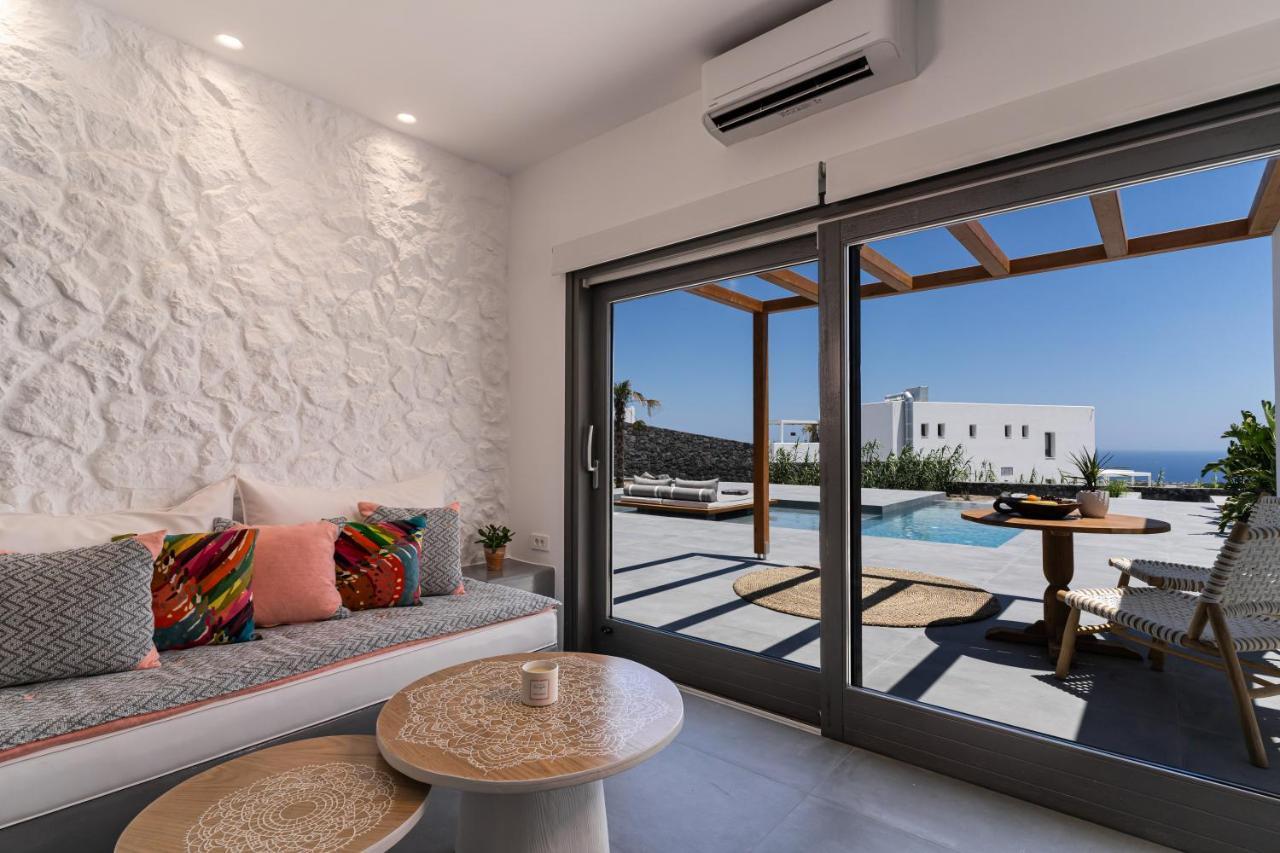 Villa Numa Santorini à Fira  Extérieur photo