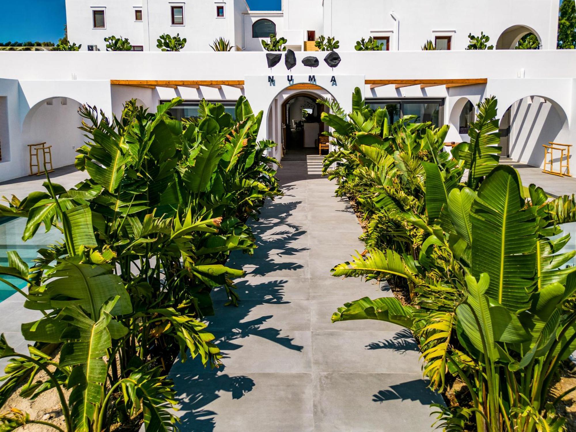 Villa Numa Santorini à Fira  Extérieur photo