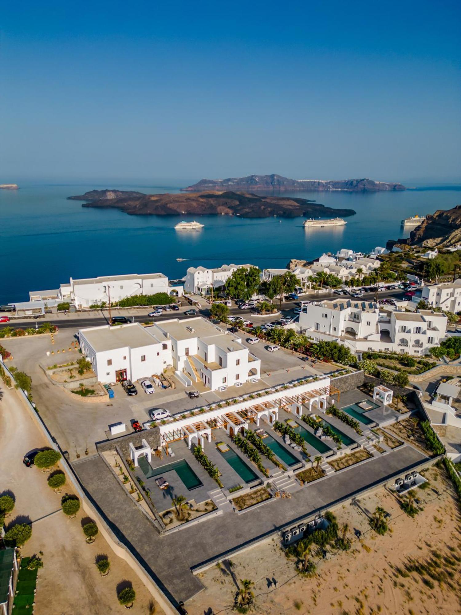 Villa Numa Santorini à Fira  Extérieur photo