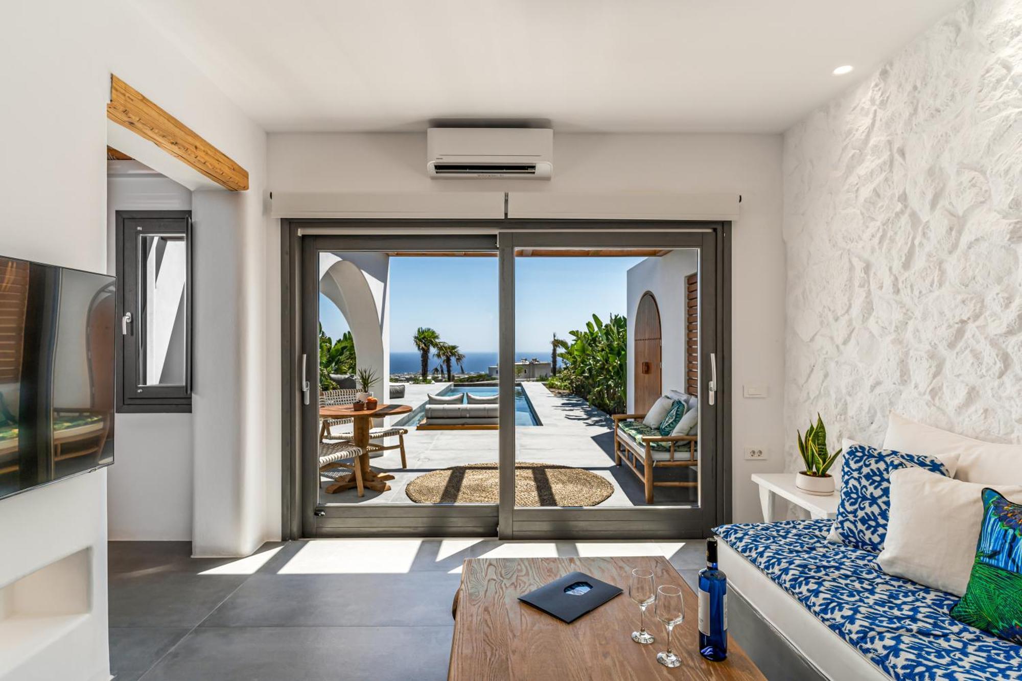 Villa Numa Santorini à Fira  Extérieur photo